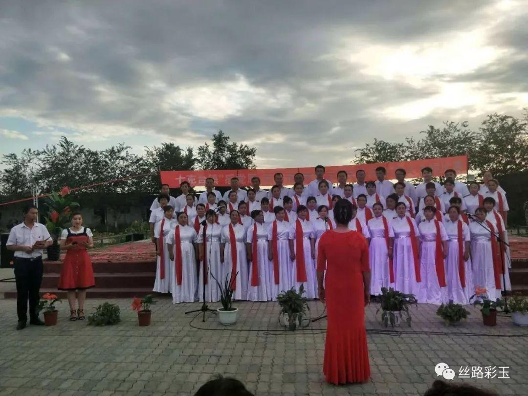 慈禧丧夫守寡46载，深夜唤一戏子入宫，次日戏子尸体被送回家